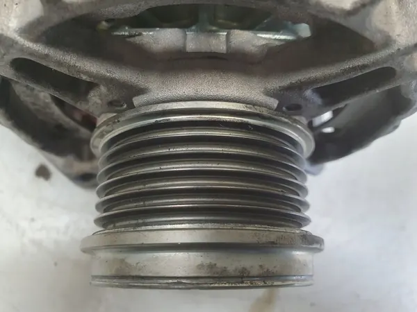 Vaihtovirtageneraattori Opel Astra III H 1.3 DCTI image 8