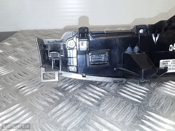 Module de contrôle AC Lexus CT200h OEM 5590076090 image 5