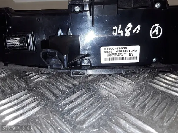 Module de contrôle AC Lexus CT200h OEM 5590076090 image 6