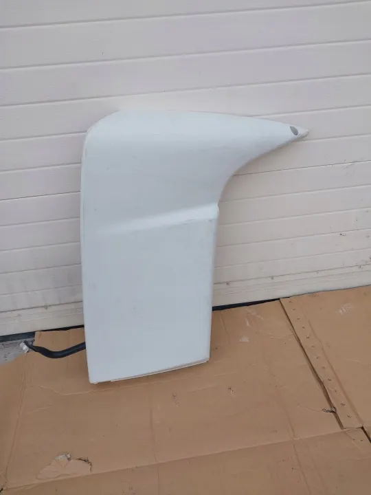 Iveco Stralis Hi-Way Spoiler OEM stralis hi-way image 2
