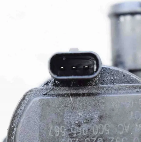 Vattenpump Audi A4 Avant 2.0 TDI 5G0965561 image 3