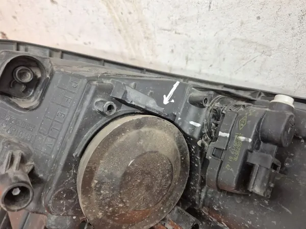 RENAULT KADJAR 15-18 Oikea Ajovalo 260104607R image 10