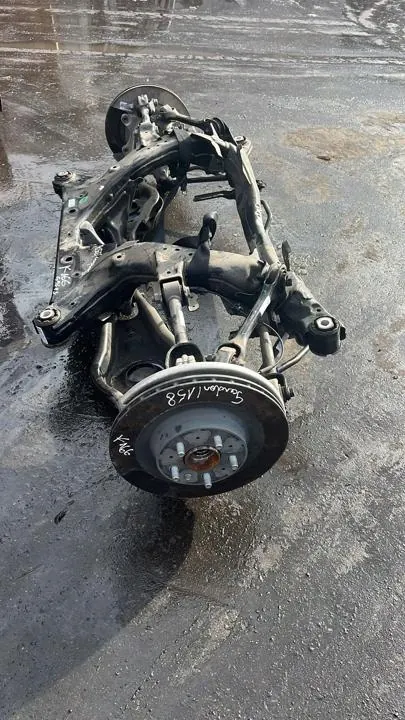 Sous-châssis arrière Tesla Model 3 OEM 134458000B image 4