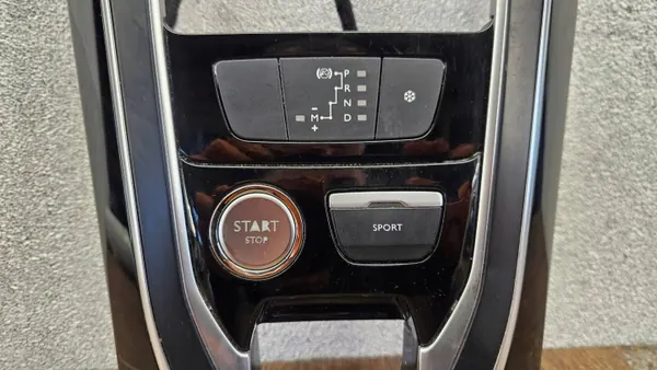 Peugeot 308 T9 keskikonsolin runko OEM 98088089XU image 5