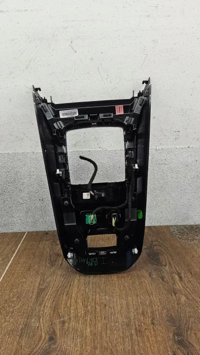 Peugeot 308 T9 keskikonsolin runko OEM 98088089XU image 7