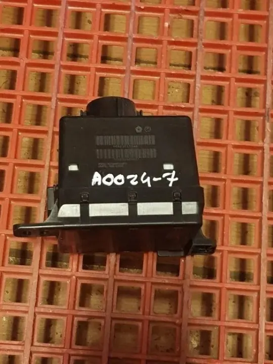 Ontsteekschakelaar OEM P68210155AP voor Chrysler Grand Voyager image 3