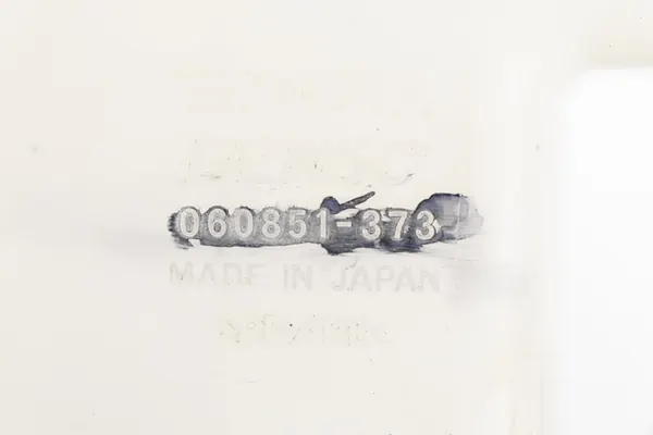 Ruitensproeiervloeistofreservoir Toyota Yaris III Prius 060851-373 image 6