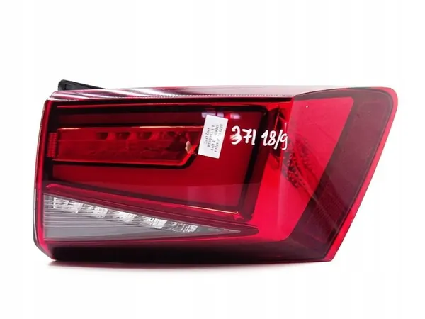 SEAT ATECA 575 20-23 LIFT LÁMPARA TRASERA DERECHA image 3