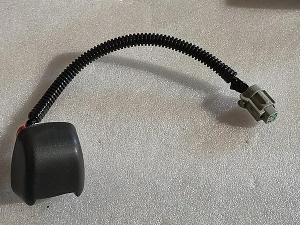 Luz de matrícula Nissan Frontier OEM ZFY-00855-NI image 2