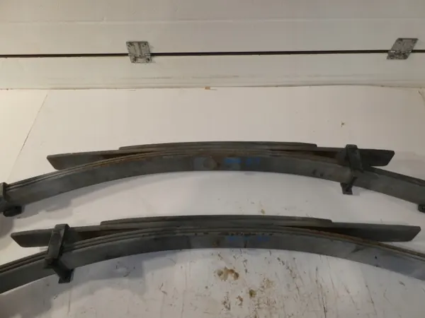 VW Amarok 2H Lehtijousi OEM 2H0511151 - Käytetty image 4