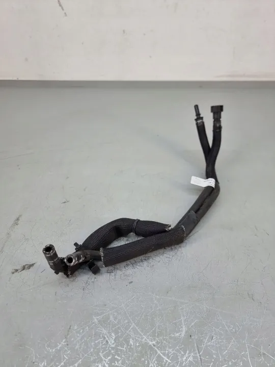 Conduto de abastecimento AdBlue Land Rover Evoque II OEM M8d28c508ad image 2