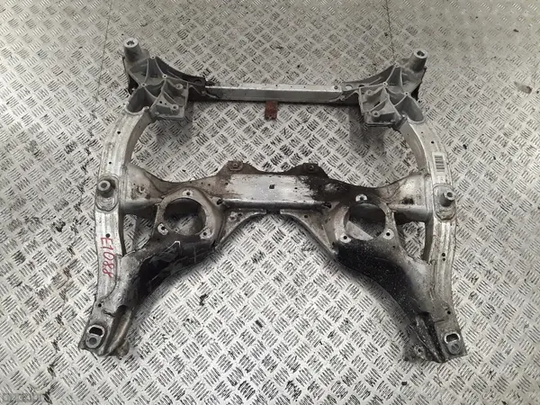 Bastidor Auxiliar BMW OEM 6797643 - Pieza Usada image 2