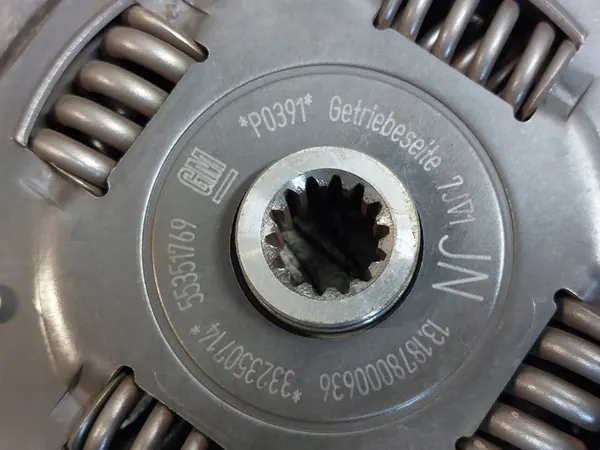 Kytkinlevy + Painelevy + Laakeriyhdistelmä Opel Combo C 1.7 DI image 4