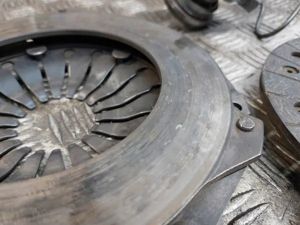 Kytkinlevy + Painelevy + Laakeriyhdistelmä Opel Combo C 1.7 DI image 7