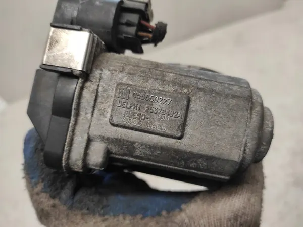 OPEL ASTRA H 3 III 04-1.6 Corpo de Aceleração 055559227 image 6