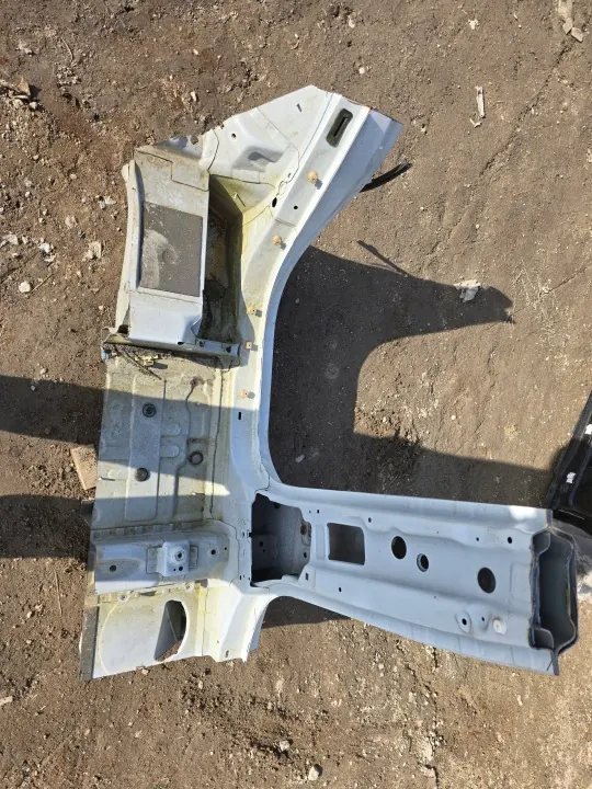BMW X5 F15 Estribo Izquierdo OEM - Estado Usado image 4
