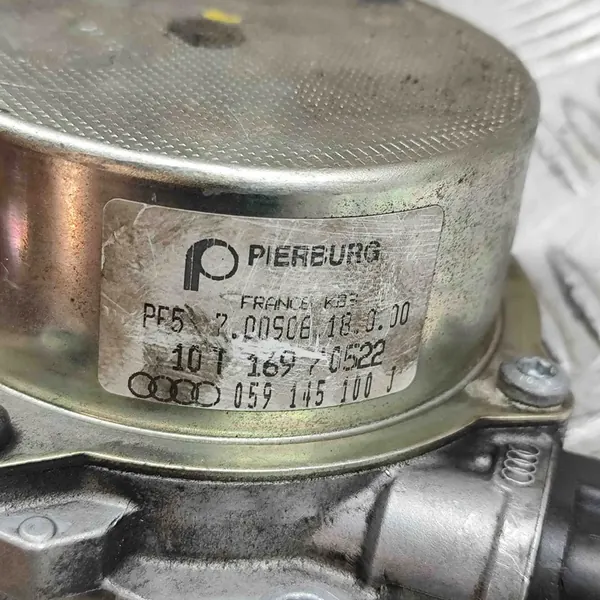 Imupumppu AUDI A6 AVANT (4F5, C6) 3.0L Diesel 2010 OEM image 6