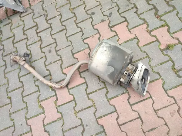 Lexus RC Bakre avgasrör OEM 23606 - Begagnad image 6
