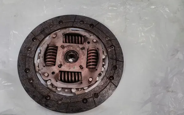 Kytkin Citroen Berlingo 2007 image 4