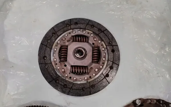 Kytkin Citroen Berlingo 2007 image 5