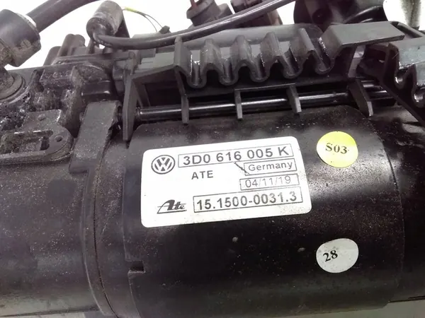 Compressore sospensione posteriore Bentley Flying Spur 2005 OEM image 5