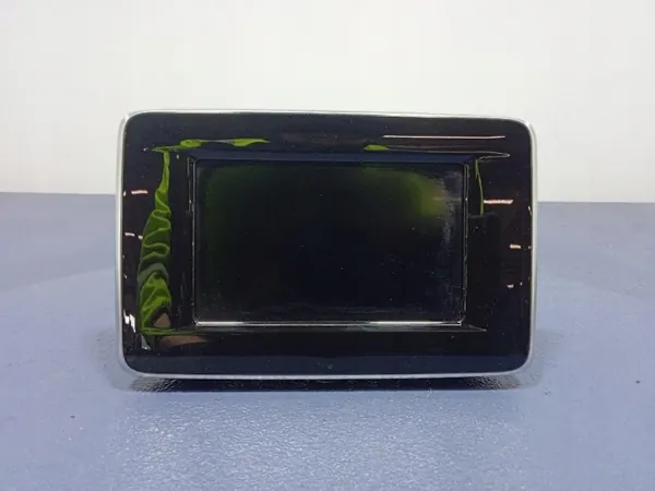 Mercedes B-Klasse W246 Radio GPS Display OEM A2469001206 image 2