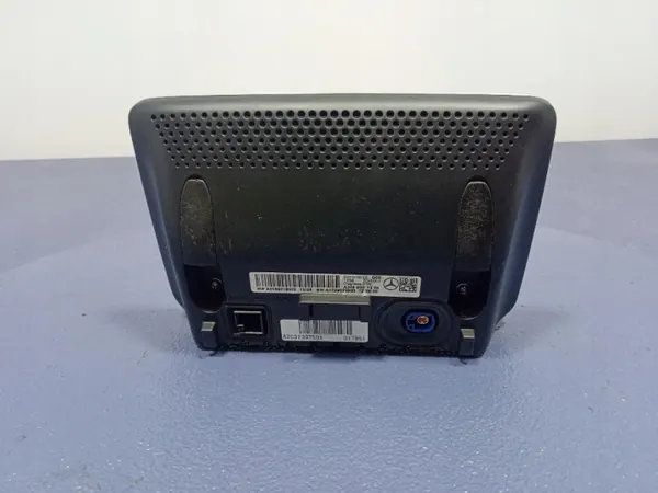 Mercedes B-Klasse W246 Radio GPS Display OEM A2469001206 image 3