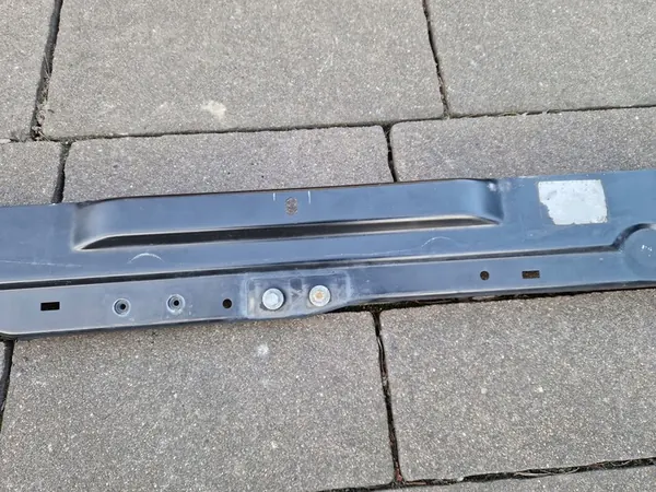 MERCEDES C-KLASA W204 Rinforzo Superiore Anteriore A2046200072 image 3