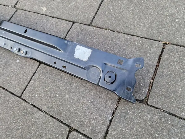 MERCEDES C-KLASA W204 Rinforzo Superiore Anteriore A2046200072 image 4