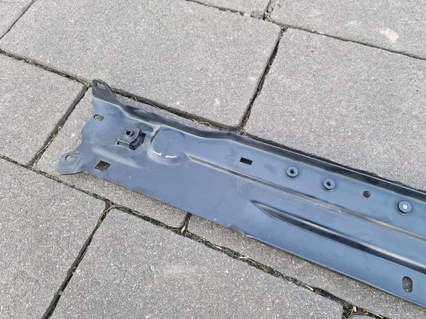 MERCEDES C-KLASA W204 Rinforzo Superiore Anteriore A2046200072 image 6