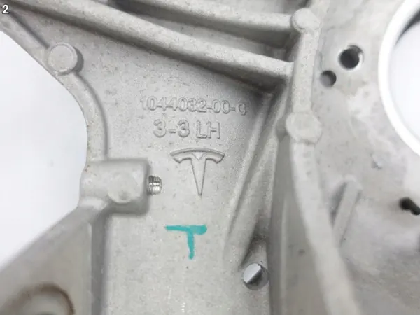 Soporte amortiguador delantero izquierdo Tesla Model 3 OEM 1044032-00-C image 3