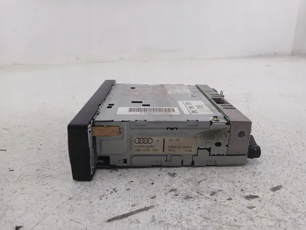 Radio de fábrica Audi A6 C5 OEM 4B0035186 image 6