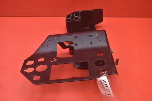 Support de Pompe à Eau OEM 4KE805851A Audi image 4