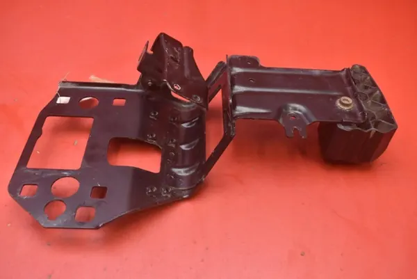 Support de Pompe à Eau OEM 4KE805851A Audi image 5