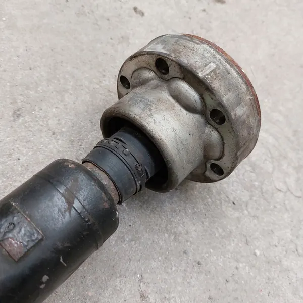 AUDI Q7 4L 4.2FSI Drivaxel 7L0521101H image 4