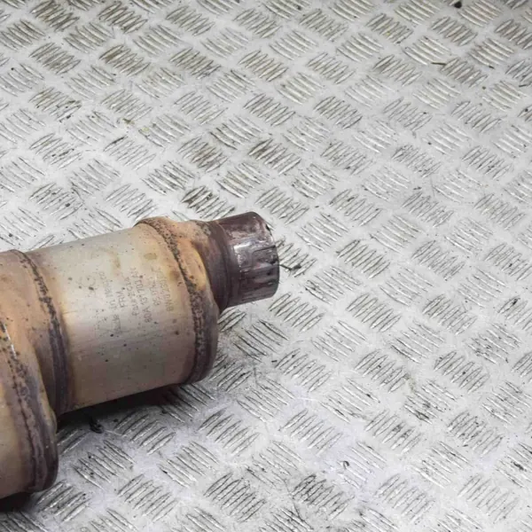Catalyseur OEM 80A131703AN pour Audi Q5 2.0L image 7