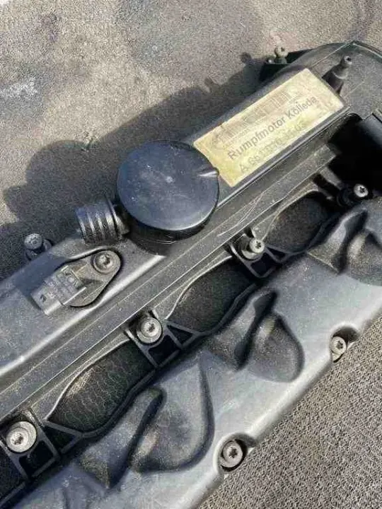 OEM A6510103103 Nockenfolgerabdeckung Mercedes C W204 image 3