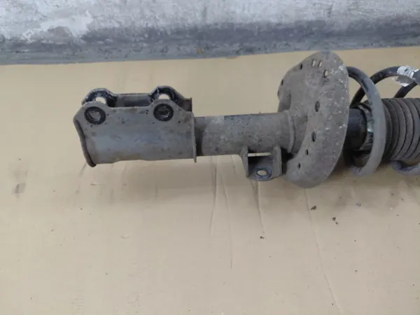Amortecedor dianteiro esquerdo OEM 13474013 para Opel Astra J image 4