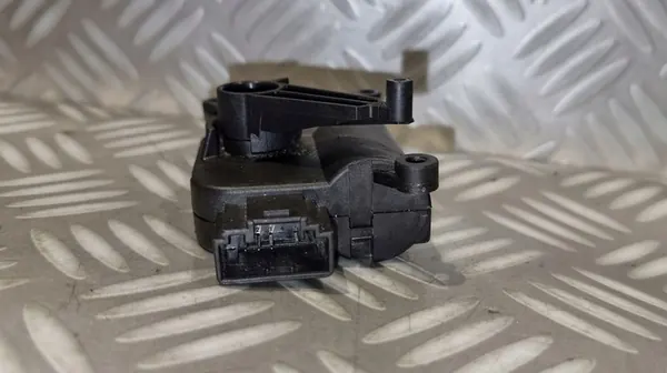 VW Touareg Porsche Cayenne Verwarmingsklep Actuator 7L0907511E image 4