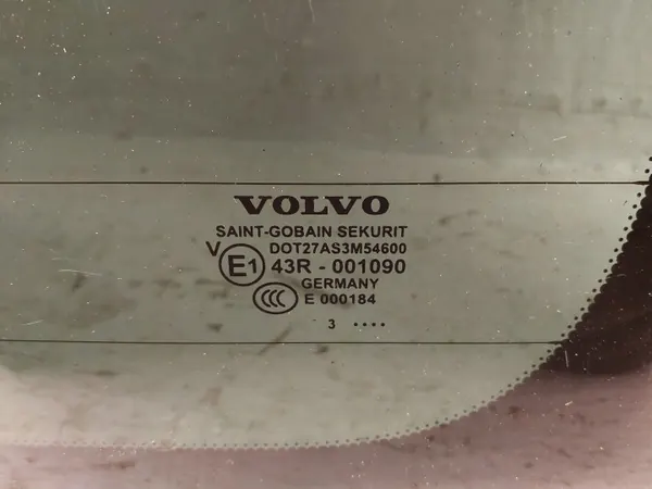 Luna trasera Volvo XC60 usada OEM JUR269152 image 6