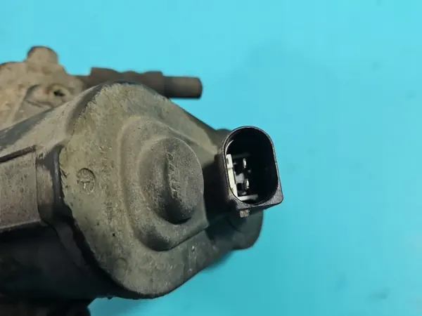 Pinza trasera derecha OEM IMPRK1392379 para VW Passat B7 image 6
