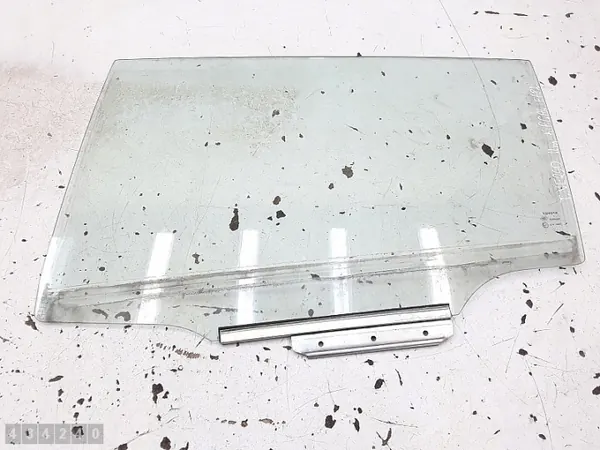 Toyota Verso deur glas OEM e1743r00097 - Gebruikt image 2