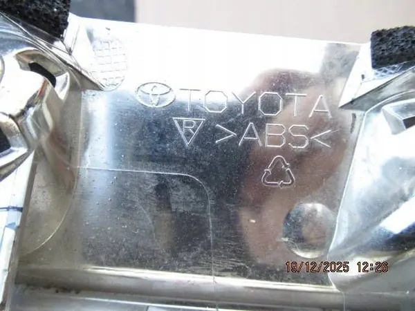 Toyota Corolla E210 instrumentpanels belysningsremsa OEM 7681102J30 image 3