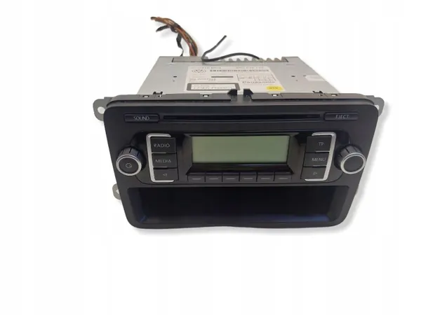 Radio VW Golf 6 y Caddy OEM SSP13301 - Usado image 2
