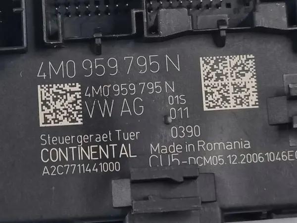 Módulo de porta Audi e-tron 2021 OEM 4M0959795N image 3