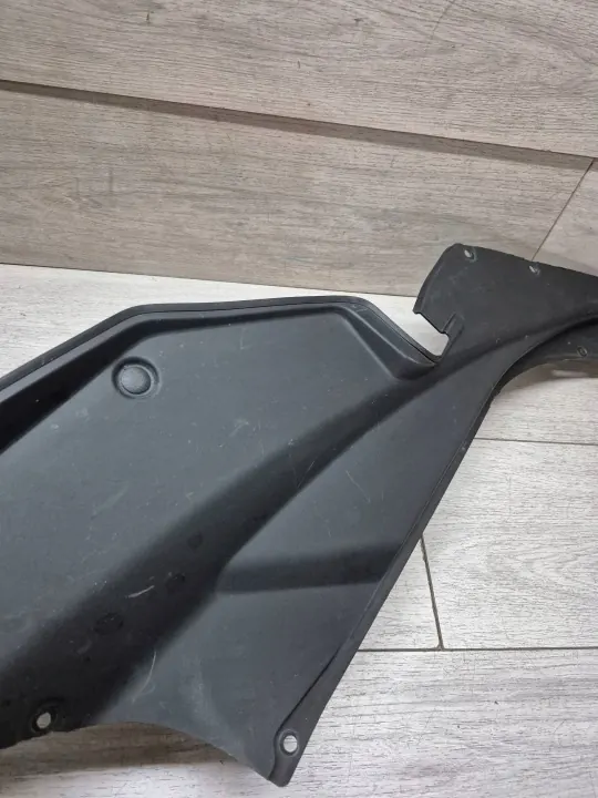 Ferrari 458 Italia Spider vänster lock OEM 82277400 image 3