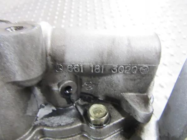 Bomba de óleo SsangYong OEM 4x4OE004310 - Usado image 4