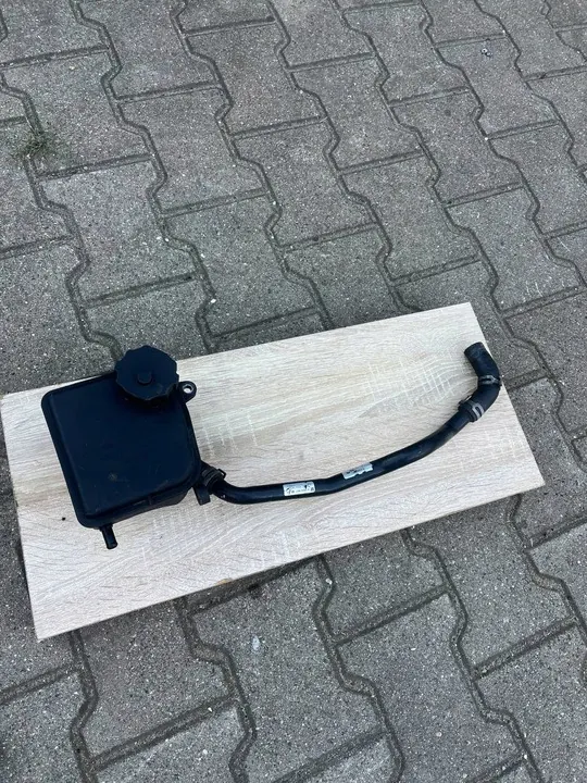 Servostyrningspumpbehållare SLK R172 A0004602983 image 4