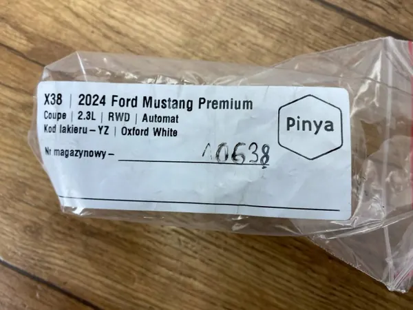 Enchufe USB Ford Mustang VII OEM PC3T14F014ACP image 6