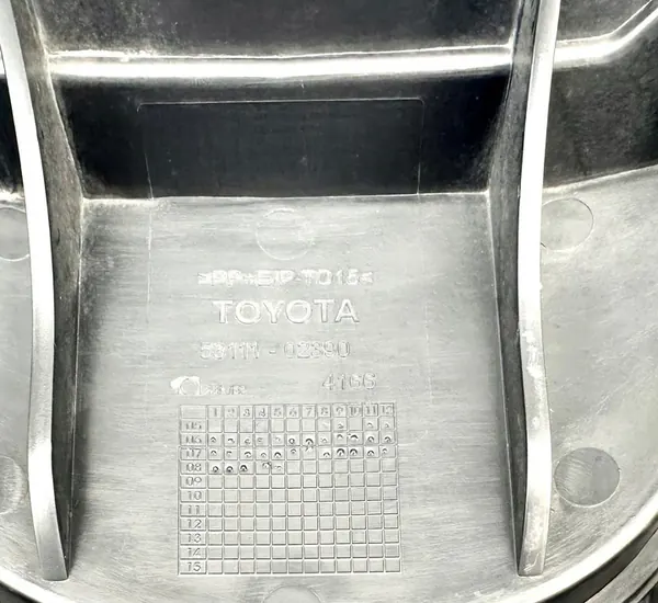 TOYOTA AURIS 1 E15 2006-2010 Griglia Anteriore OEM 53111-02390 image 7